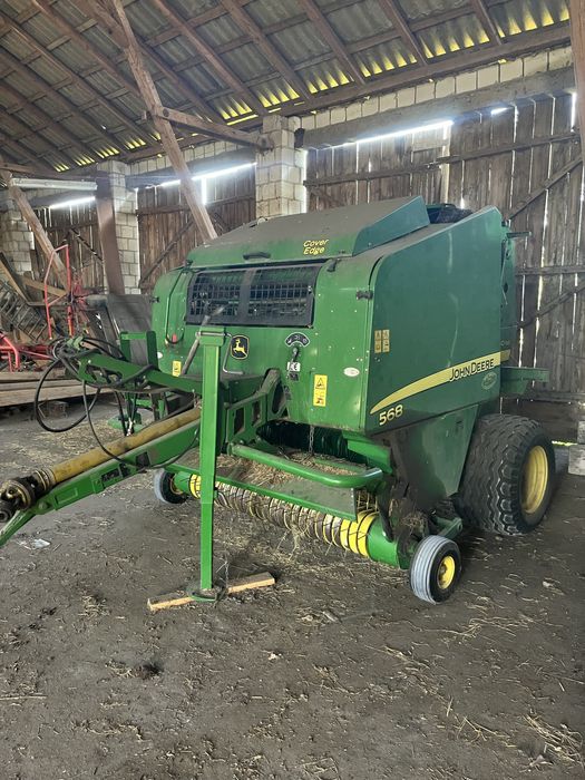 Prasa belująca,  rolująca john deere 568