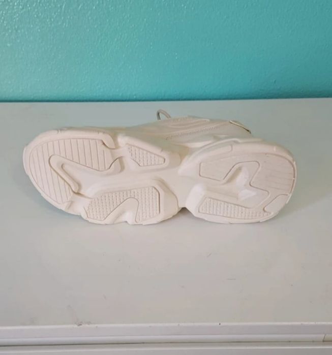 Sapatos de homem nunca usadod novos numero 43