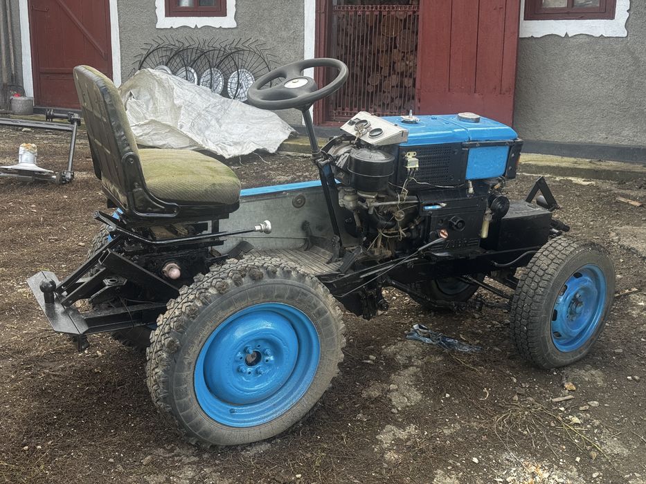 Продам трактор Zubr 12