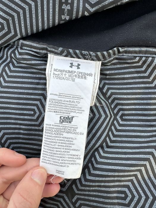 Куртка Under armour розмір M оригінал