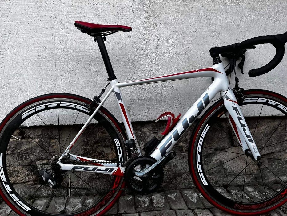 Rower szosowy Fuji Altamira 2.1 Di2