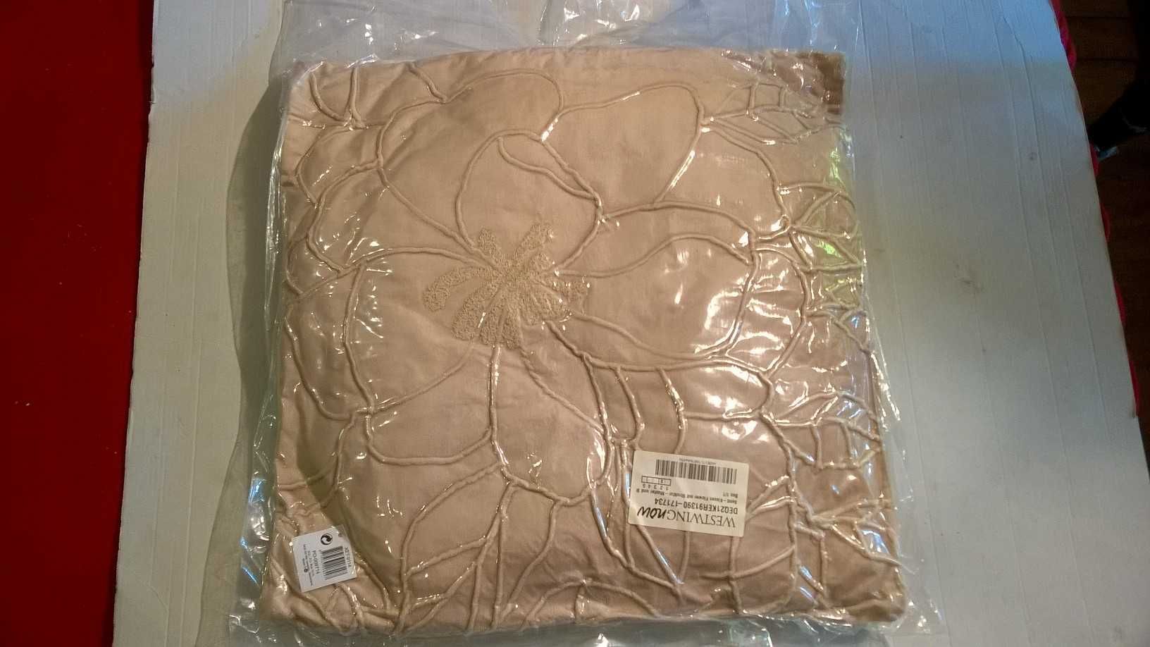 Poduszka Westwing Flower Ivory Velvet 45x45cm