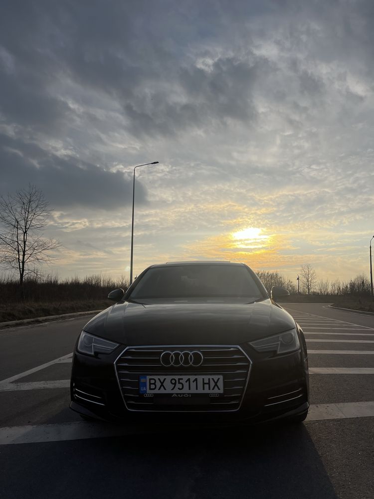 Продам Audi A4 2017