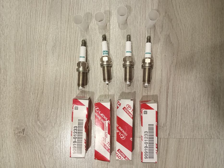 Оригінальні ірідієві свічі зажигання TOYOTA 90919-01233