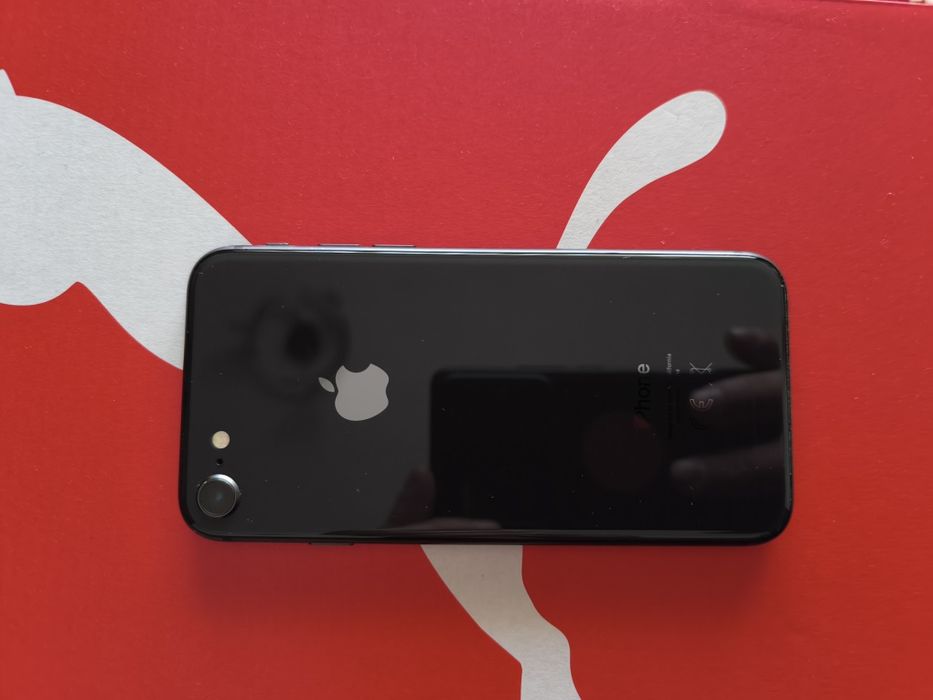iPhone 8 preto 64GB