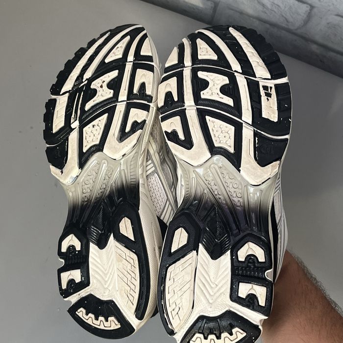 Unaffected x Asics GEL-Kayano 14 white 43,5