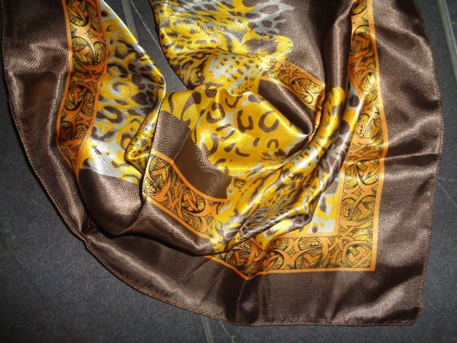 pantera lampart satynowa brązowa żółta chusta apaszka cętki jak nowa