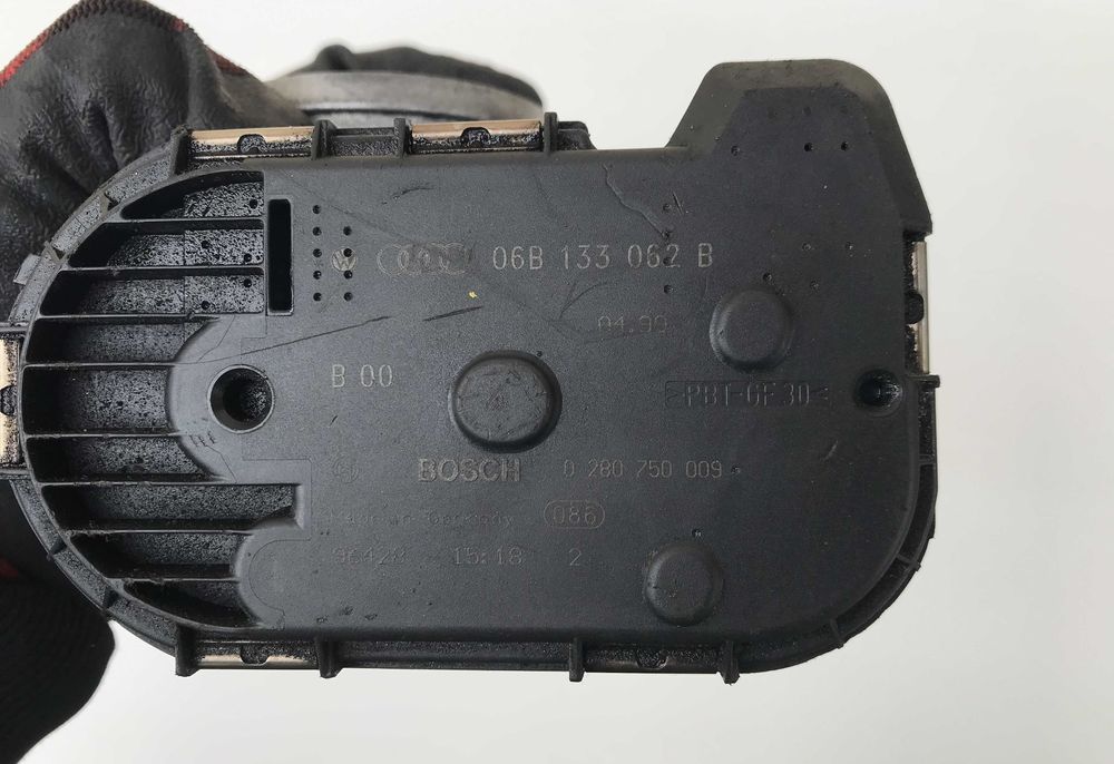 Дроcельна заслонка Audi A4 B6. B7 / Audi A6 C5 - 1.8T