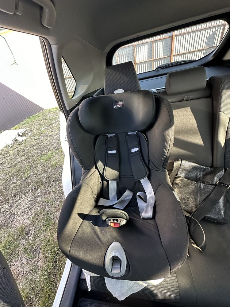 Автокрісло Britax Romer II