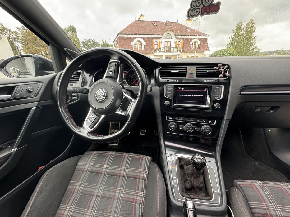 VW Golf GTI 7 Perfomance