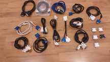 Zestaw kabli DVI, VGA i przejściówek – 13 kabli + 5 adapterów