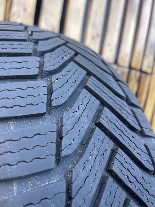 Шини 205/60 r16 Michelin Alpin 6