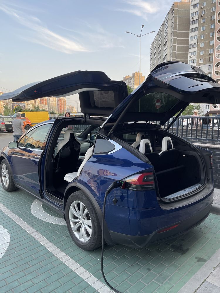 Tesla model X 90D dual motor