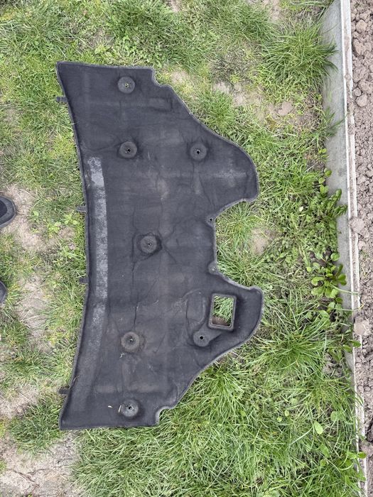 Обезшумка, утеплення капоту форд фієста мк7 2018 рік