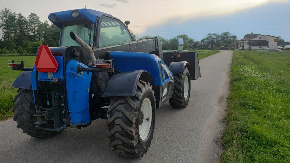 Ładowarka teleskopowa New Holland LM 5060