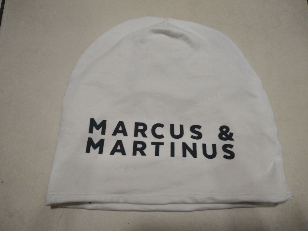 продам шапку Marcus & Martinus