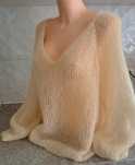 Uroczy sweterek moher I jedwab Kolor maselkowy. HANDMADE.