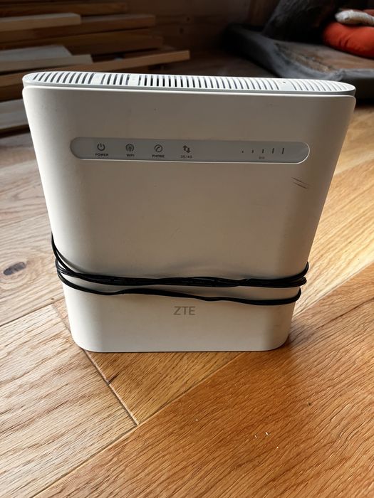 Router ZTE MF286R