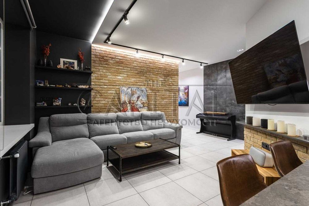 Продаж сучасна квартира 4-кімнати  вул. Лаврська 6 3 СПАЛЬНІ ЦЕНТР