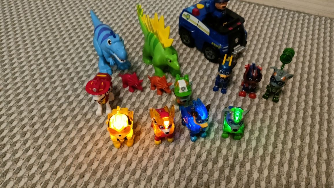 Psi patrol figurki kosmopieski, pojazd, dinozaury