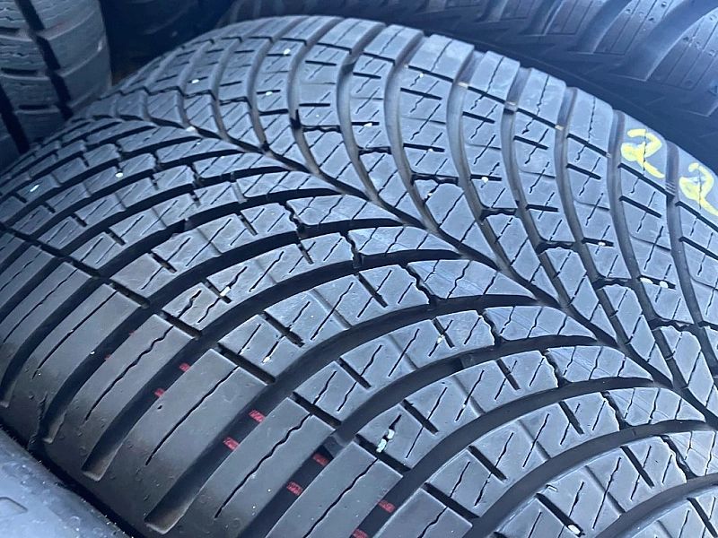 225/40r18 Goodyear Vector 4S gen3_6,2mm_4szt_(8)