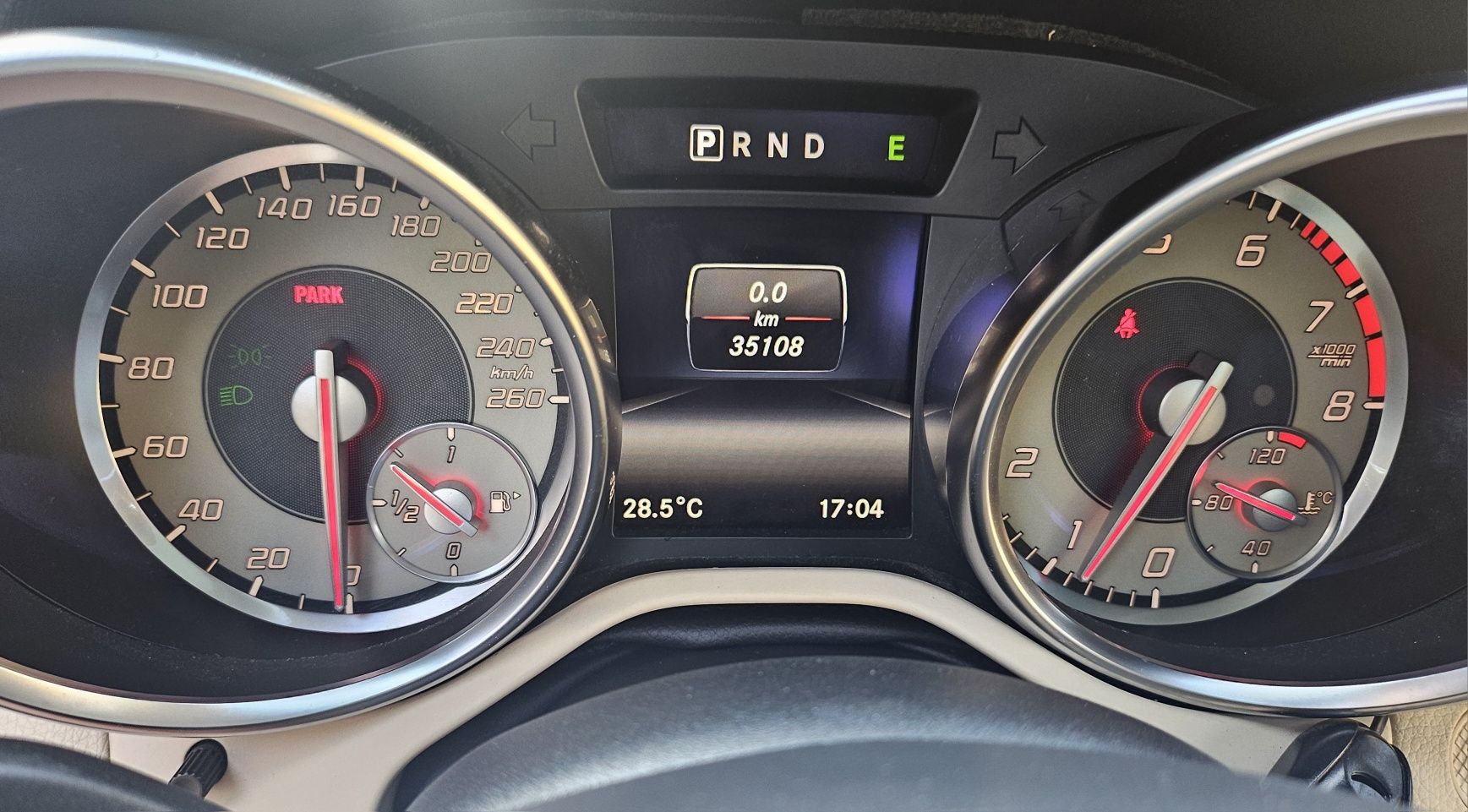 Mercedes slk 300
Sa
