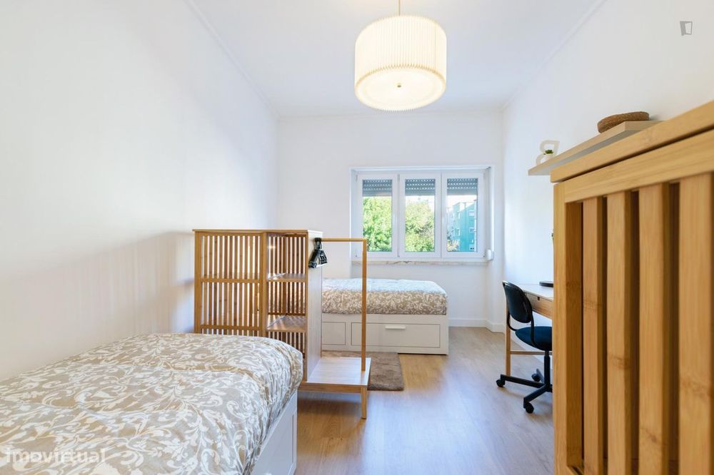 266700 - Quarto partilhado para 1 ou 2 pessoas...