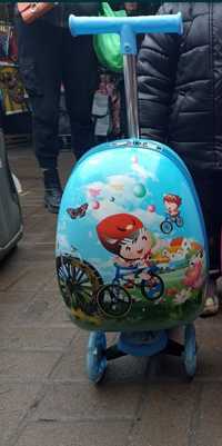 Самокат чемодан детский