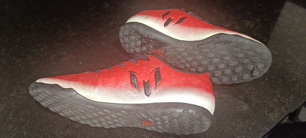 Sapatilhas de futsal adidas