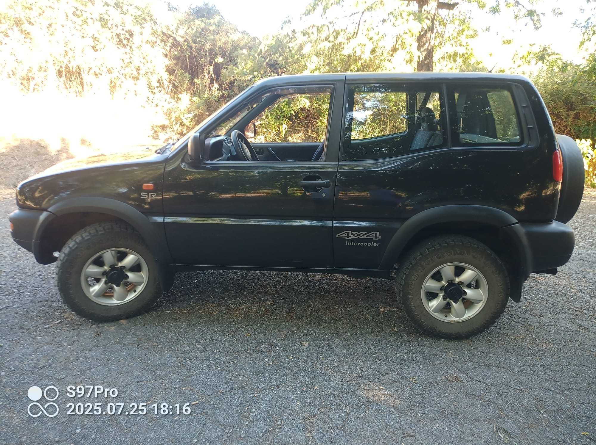 Nissan Terrano II