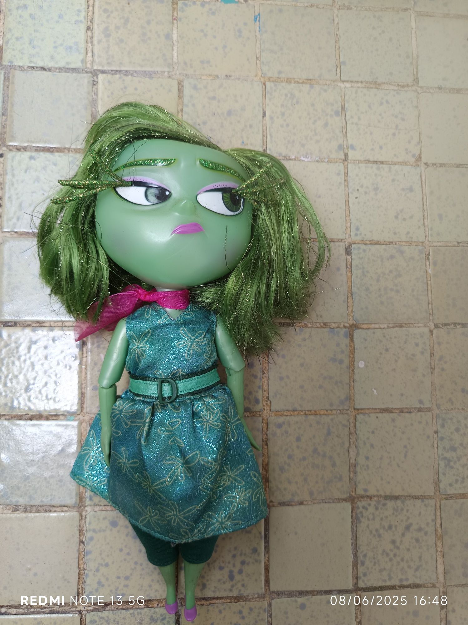 Disney Pixar Divertida Mente  Boneca Falante Verde  Nojo
