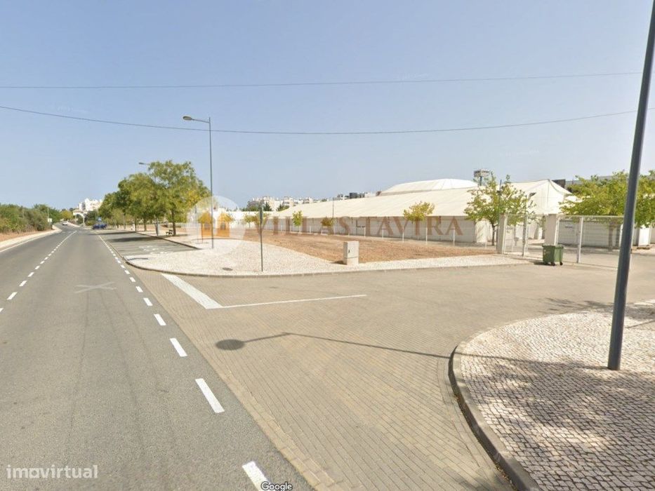 **Lote de Terreno com Projeto Aprovado no Parque de Exposições de T...