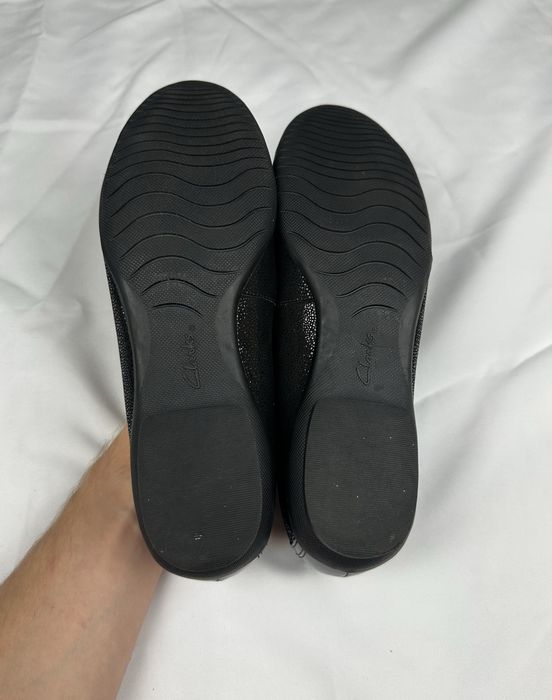 Оригінальні преміальні туфлі балетки Clarks Neenah 41,5 розмір 27 см