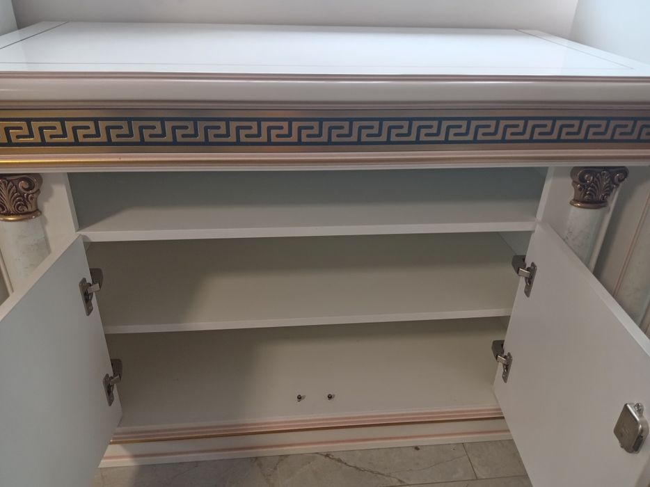 Ekskluzywna komoda  włoska Versace