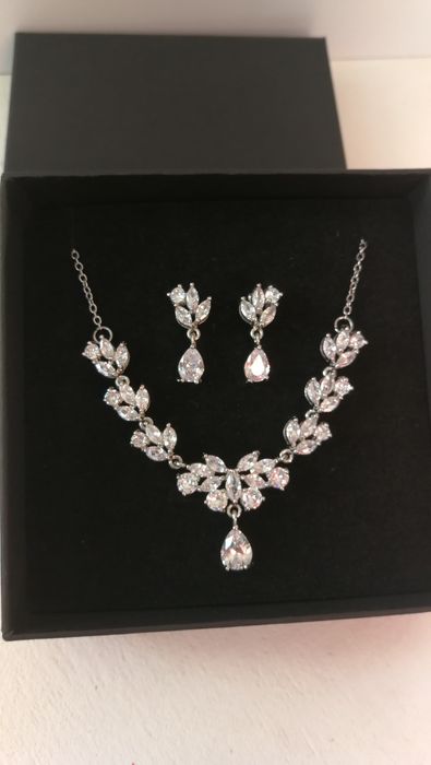!WYPRZEDAŻ! Nowy srebrny komplet biżuterii z cyrkoniami