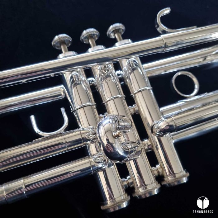 Trąbka profesjonalna Getzen Eterna 900 ustnik futerał Gamonbrass