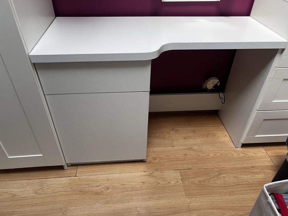 Biurko biale 117x50