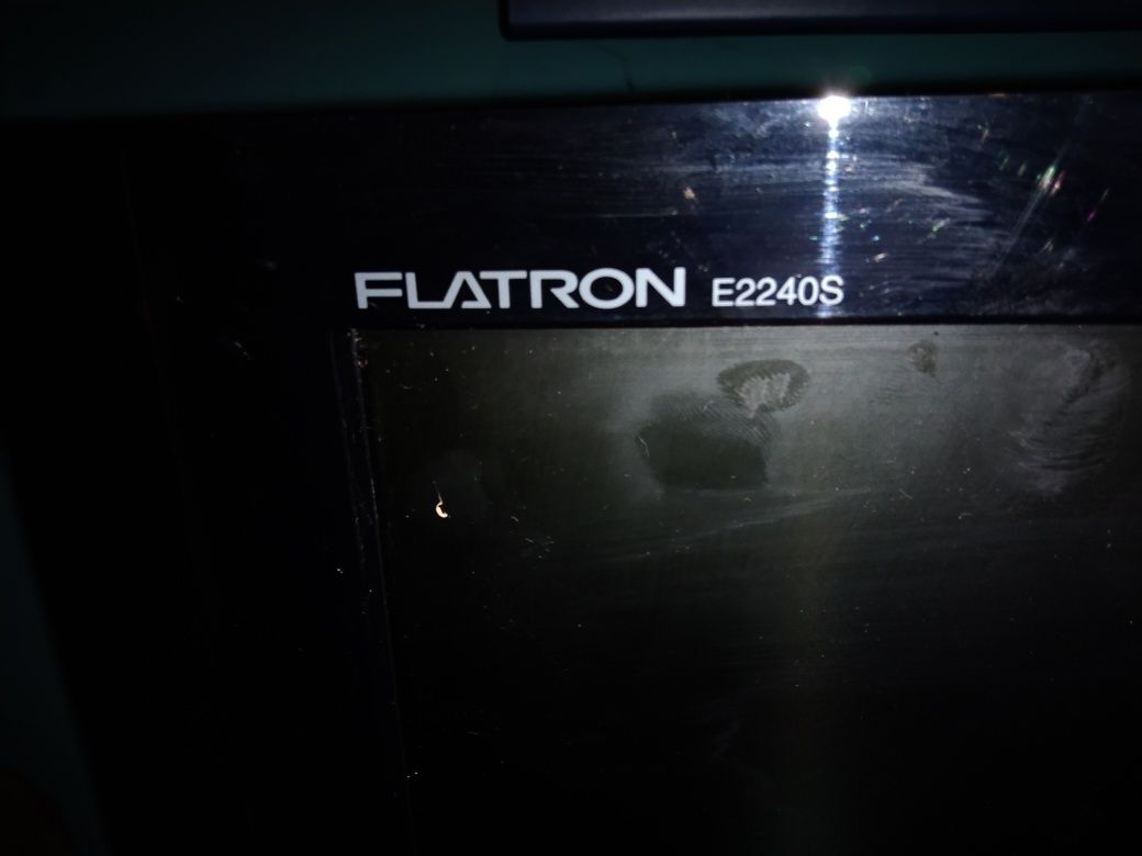 Monitor LG 22 flatron