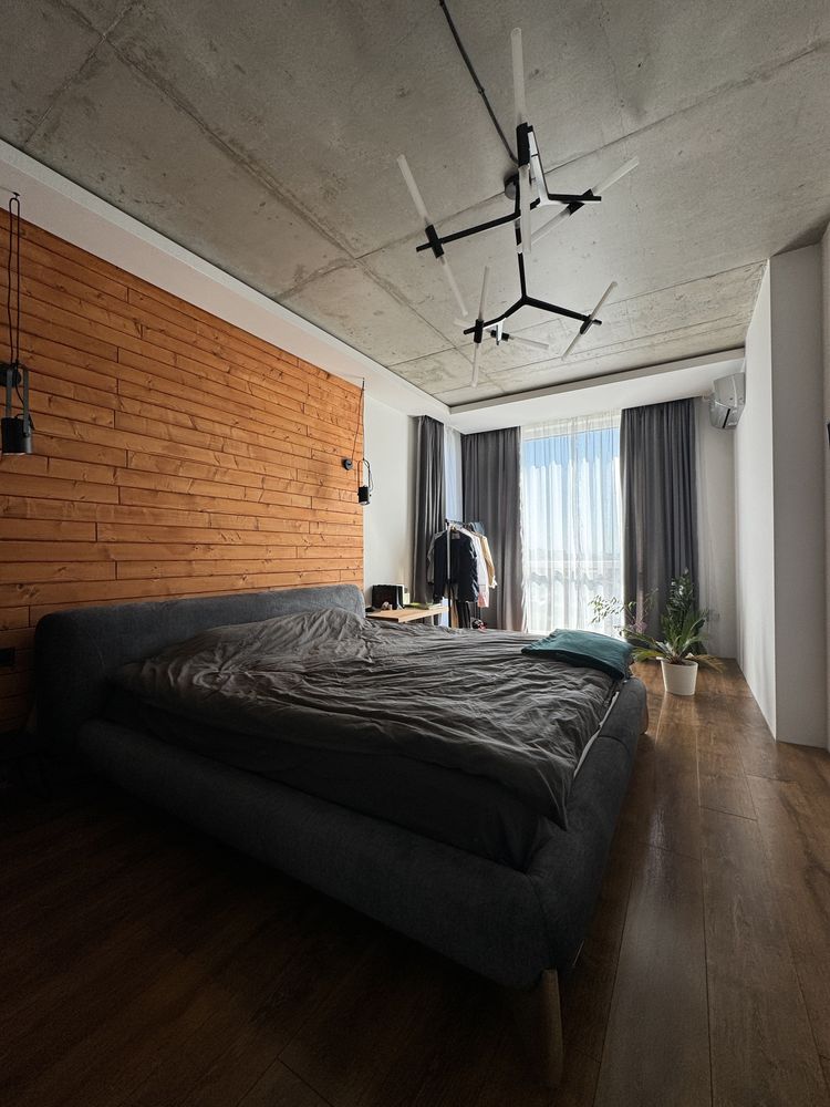 Продам сучасну дизайнерську якісну двокімнатну квартиру