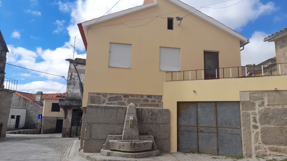 Vende-se Moradia T4 Algodres