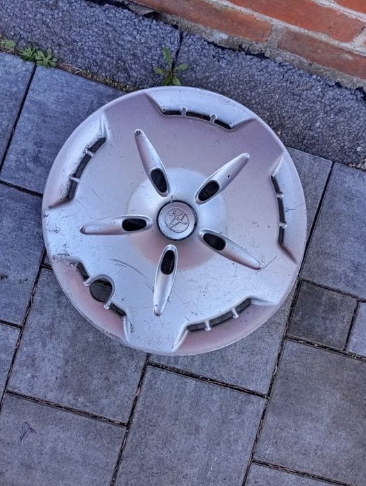 Kołpak dekiel felgi stalowej 14 Cali Toyota Yaris I 1 Oryginał