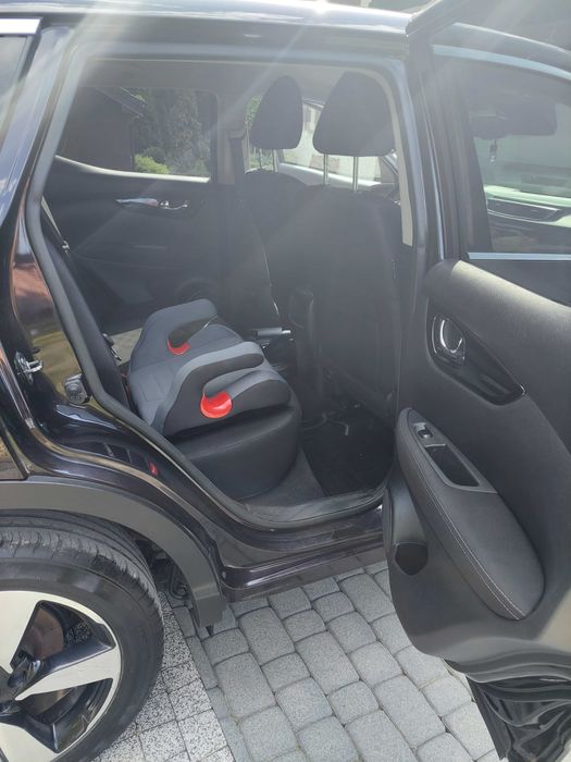 Nissan Qashqai n connect 2016 1.2 benzyna