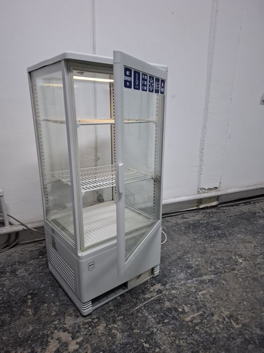 Настільна кондитерська вітрина