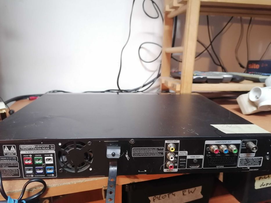 Amplituner Samsung HT-TZ215 Z DVD i USB,HDMI