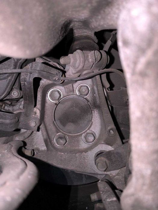 Задня цапфа поворотний кулак ступиця Nissan Ariya 2022-2025 FWD