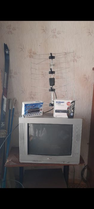 Телевізор, ТВ- приставка , Антена