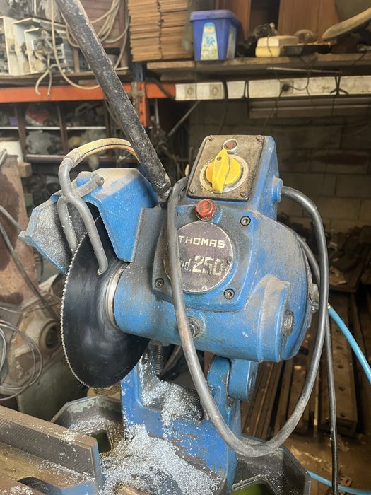 Máquina de Cortar Ferro