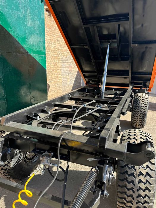 Причеп тракторний 2ПТС-6