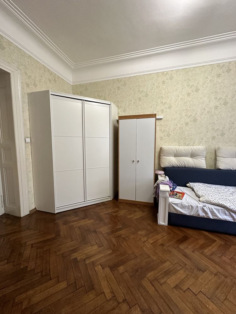 Продаж 4 - кімнатної квартири по вул. Івана Франка