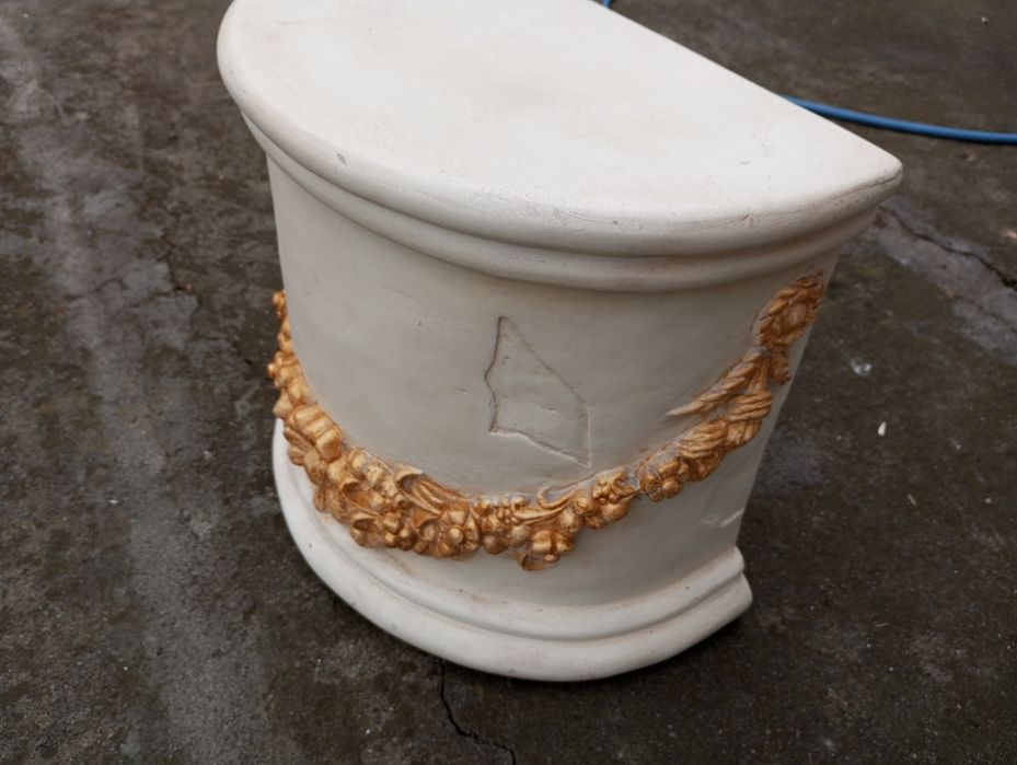 Półkolumna kolumna gipsowa czarny mat beż złoto